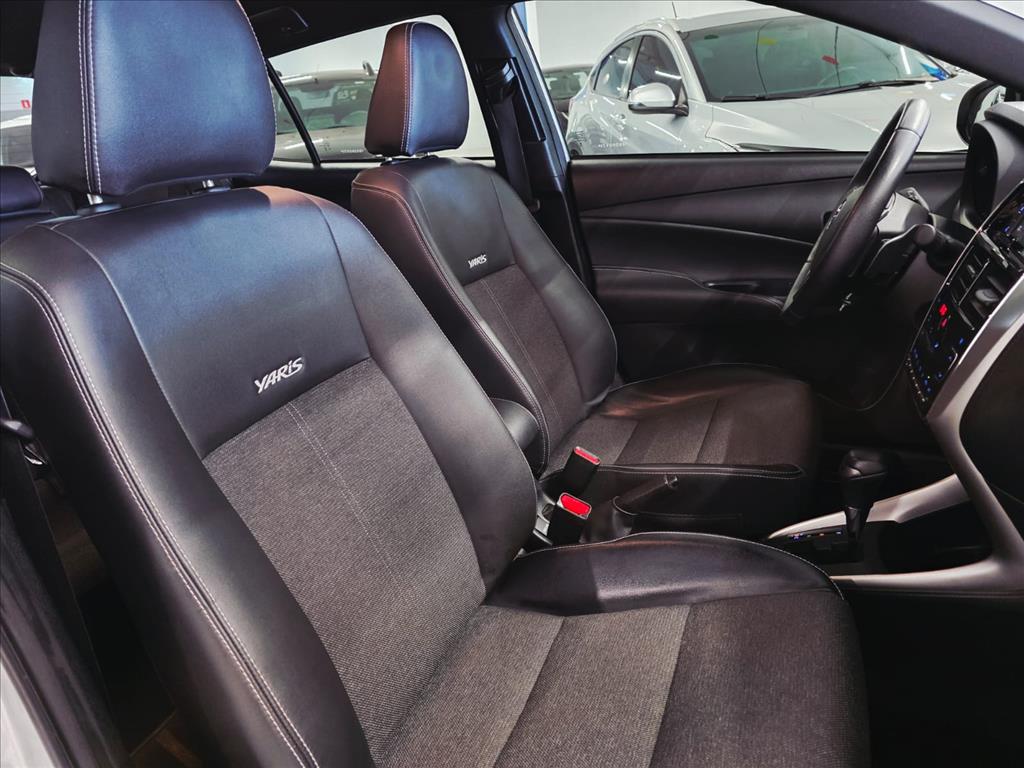 YARIS 1.5 16V FLEX XS MULTIDRIVE9