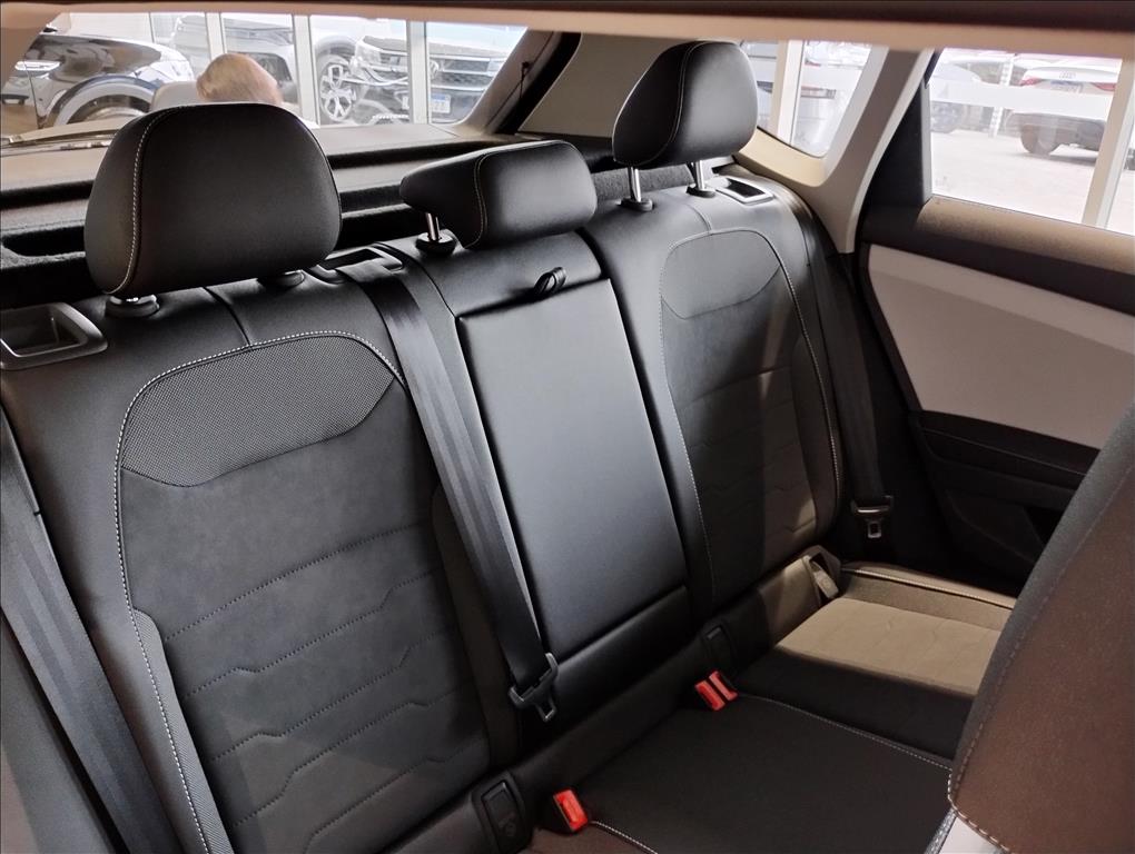TAOS 1.4 250 TSI TOTAL FLEX COMFORTLINE AUTOMÁTICO10