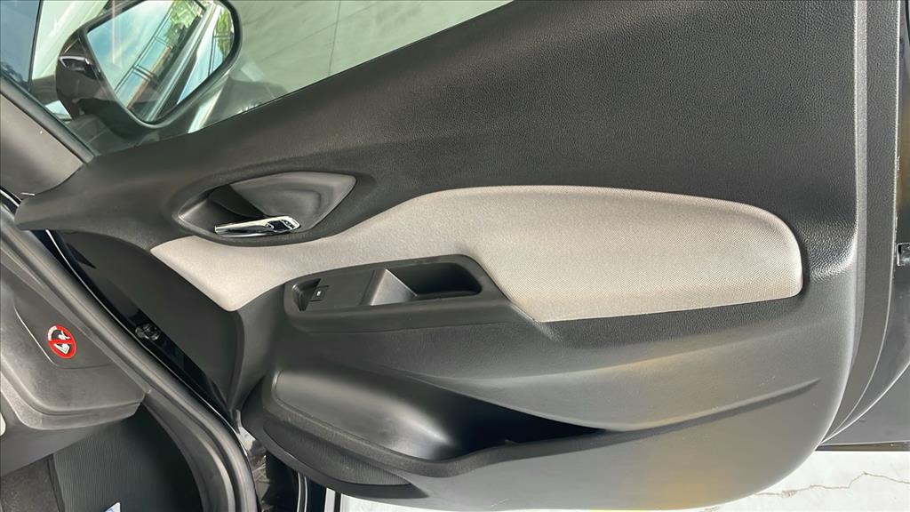 ONIX 1.4 MPFI ADVANTAGE 8V FLEX 4P AUTOMÁTICO5