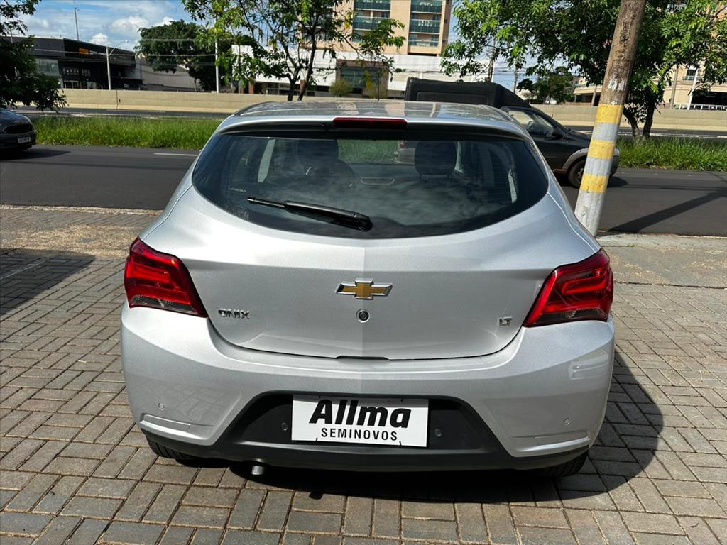 ONIX 1.0 MPFI LT 8V FLEX 4P MANUAL4