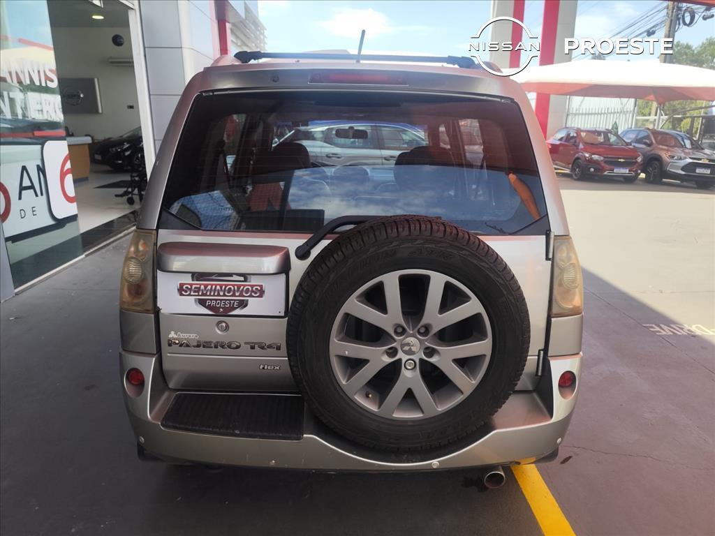 PAJERO TR4 2.0 4X4 16V 140CV FLEX 4P AUTOMÁTICO5