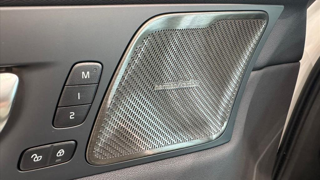 XC60 2.0 T8 RECHARGE ULTRA AWD GEARTRONIC