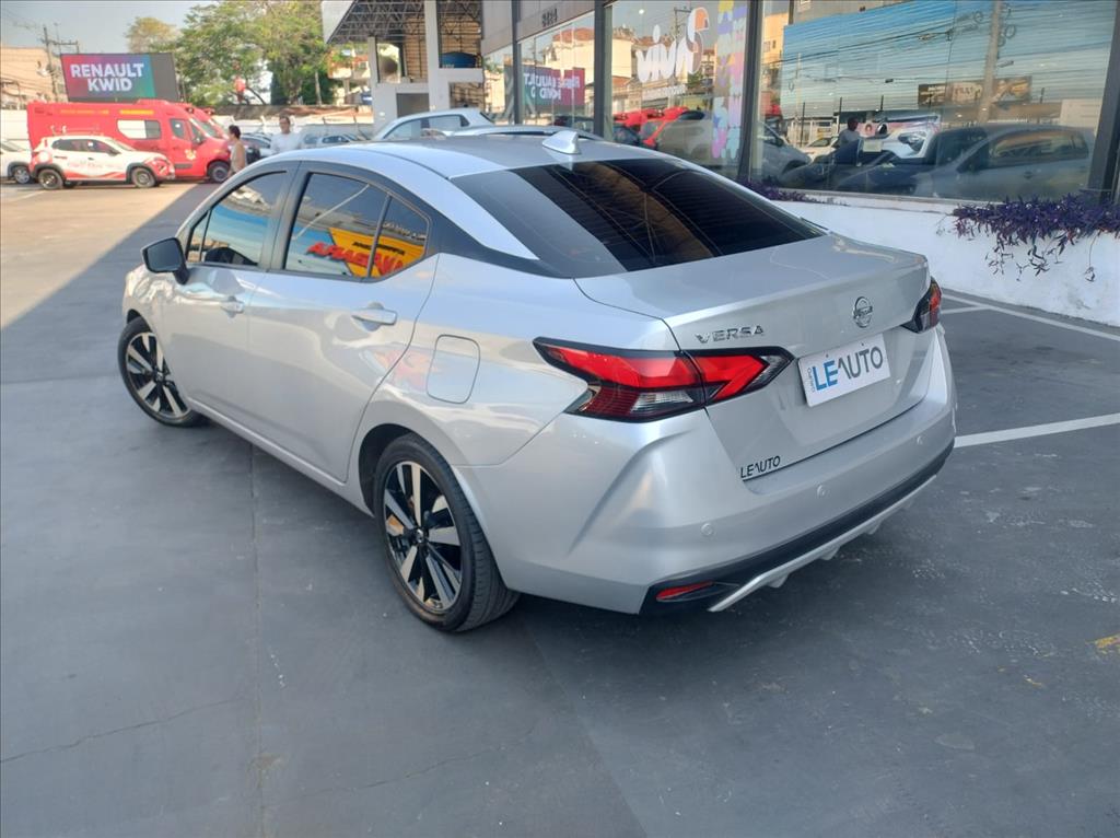 VERSA 1.6 16V FLEX EXCLUSIVE XTRONIC5