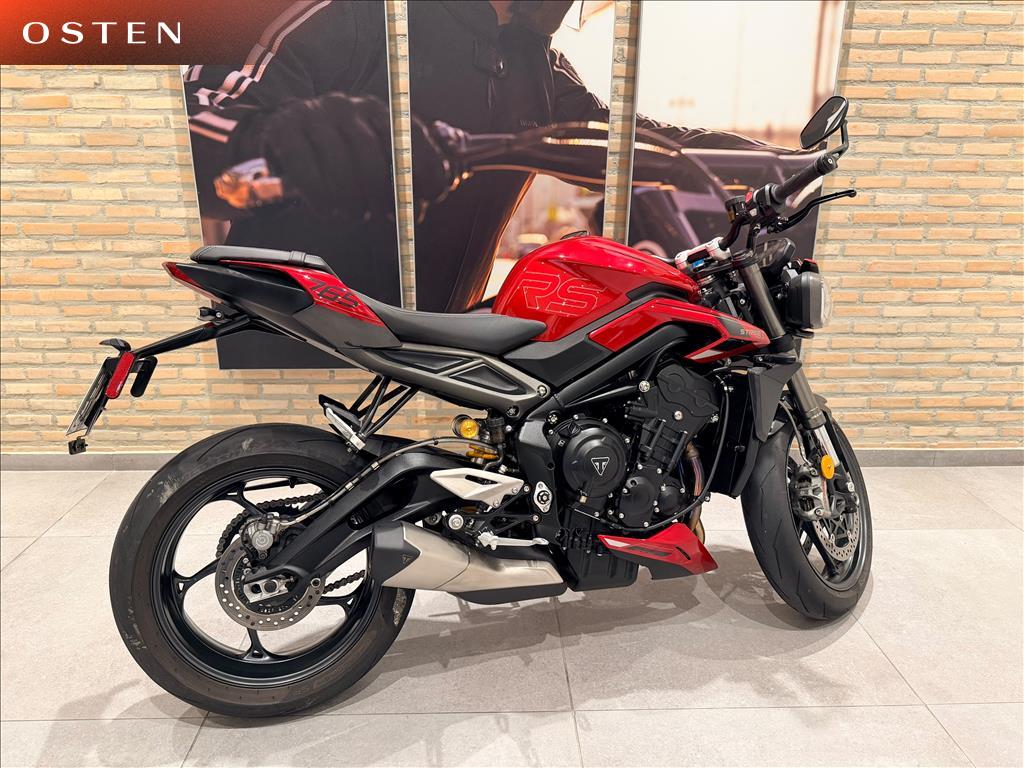 TRIUMPH-STREET-TRIPLE 765 RS