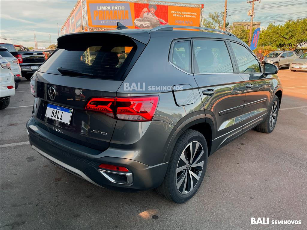 TAOS 1.4 250 TSI TOTAL FLEX HIGHLINE AUTOMÁTICO3