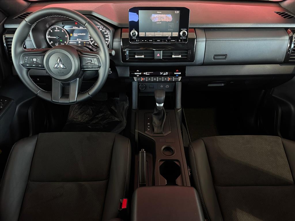 Mitsubishi-TRITON-2.4 BITURBO DIESEL CD TARMAC 4X2 AUTOMÁTICO