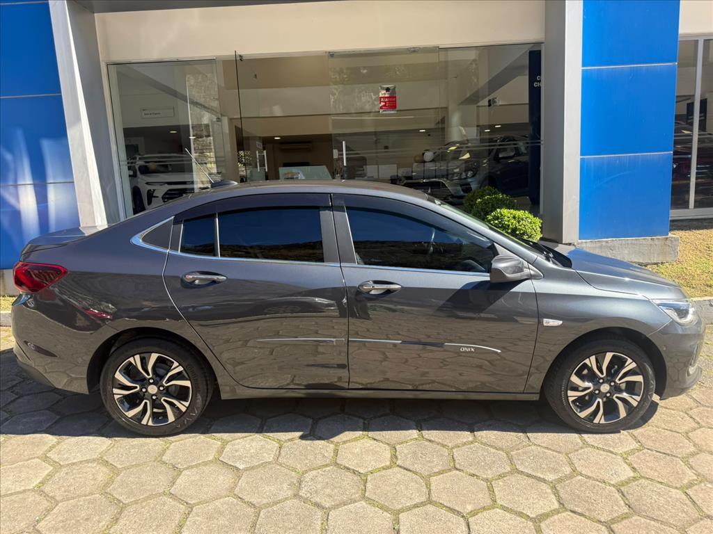 ONIX PLUS 1.0 TURBO FLEX PREMIER AUTOMÁTICO8