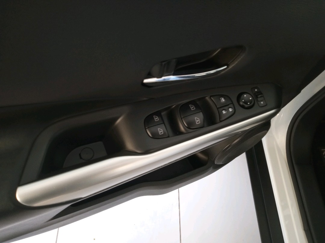 KICKS PLAY 1.6 16V FLEXSTART ADVANCE PLUS XTRONIC10