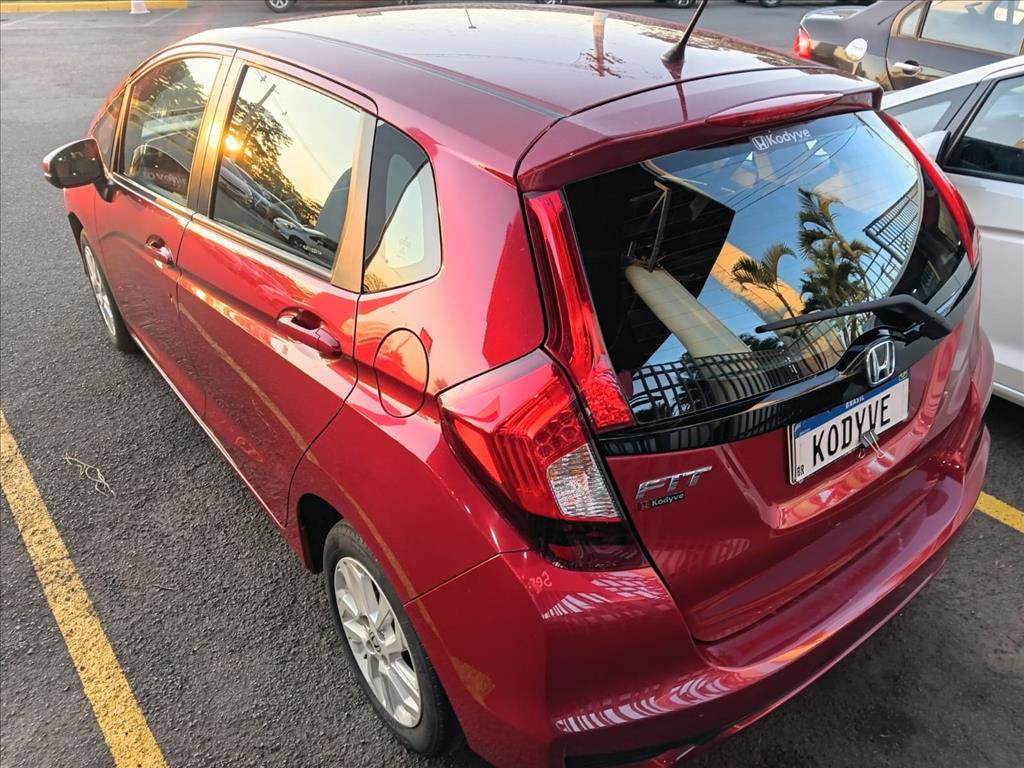 FIT 1.5 LX 16V FLEX 4P AUTOMÁTICO6