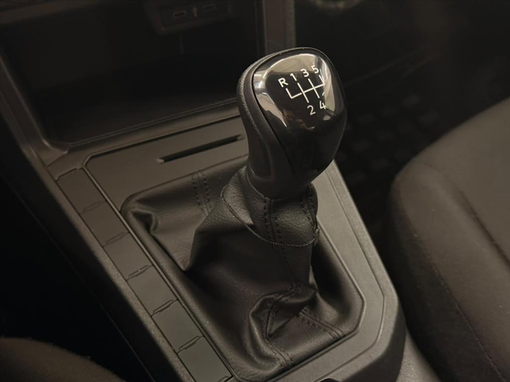 POLO 1.0 MPI TRACK MANUAL10