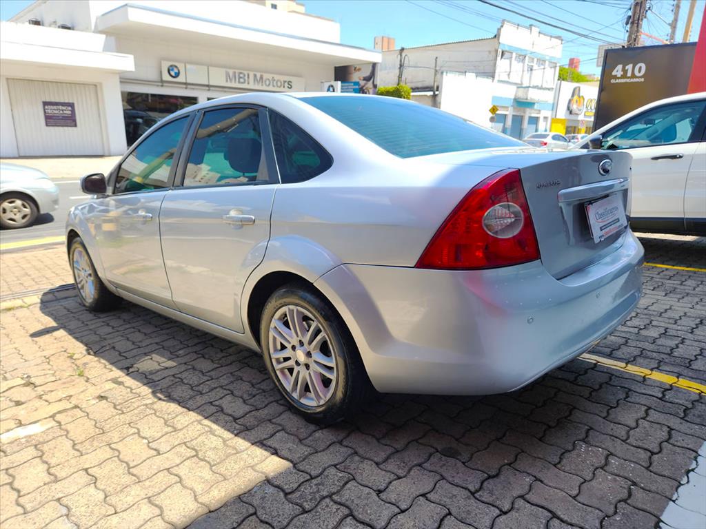 Ford Focus - 2.0 GLX SEDAN 16V FLEX 4P AUTOMÁTICO