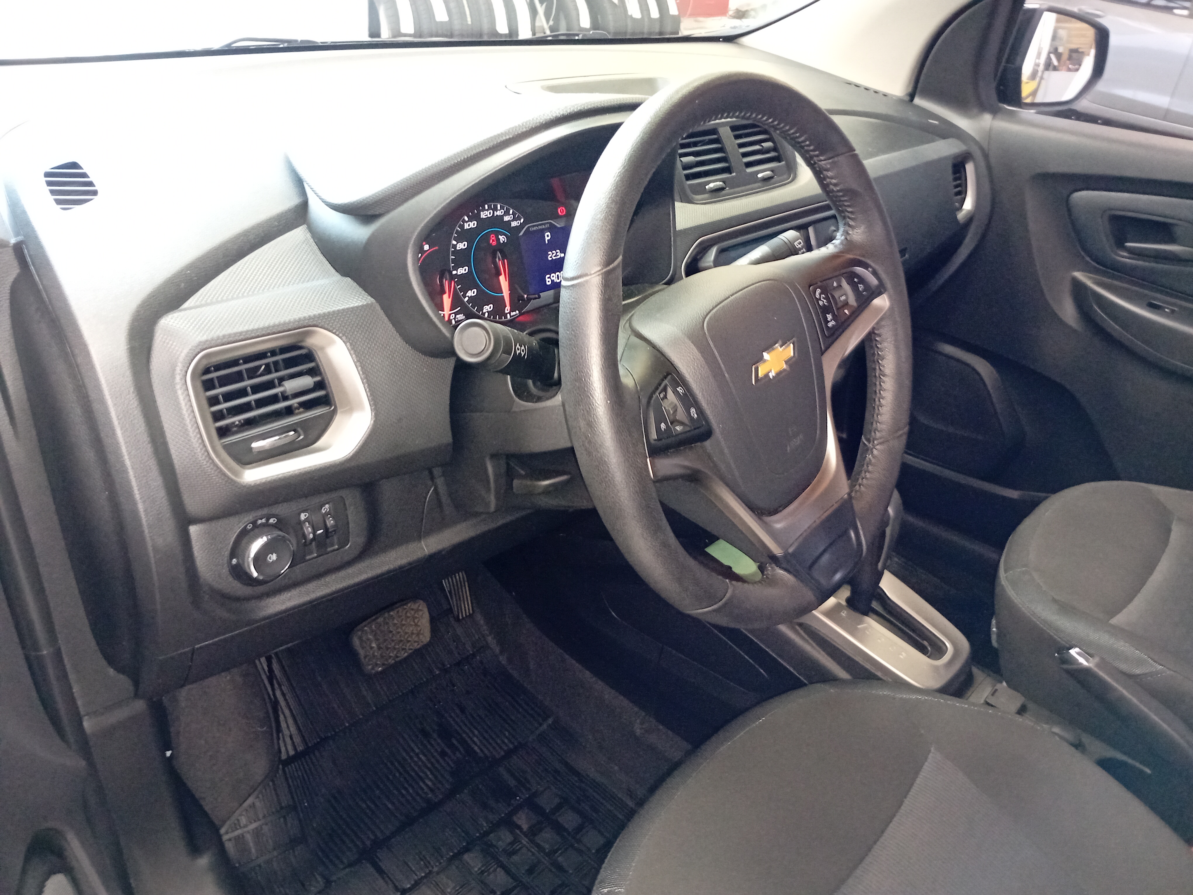 SPIN 1.8 LT 8V FLEX 4P AUTOMÁTICO6