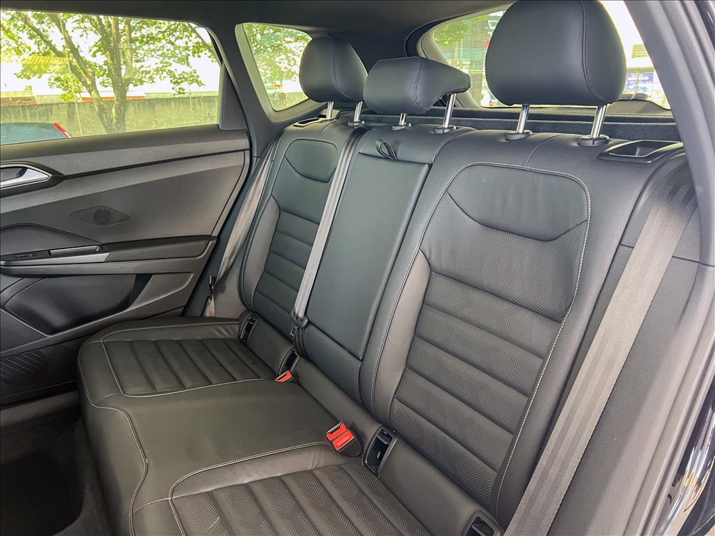 TAOS 1.4 250 TSI TOTAL FLEX HIGHLINE AUTOMÁTICO17