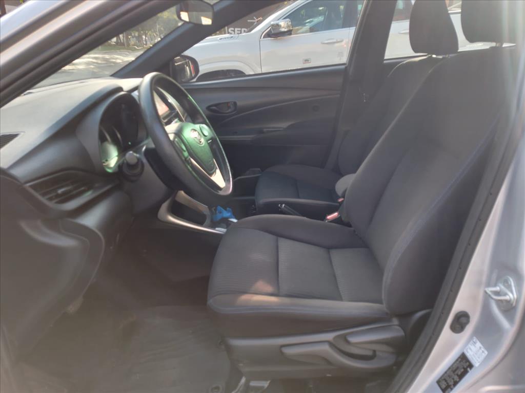 YARIS 1.3 16V FLEX XL LIVE MULTIDRIVE11