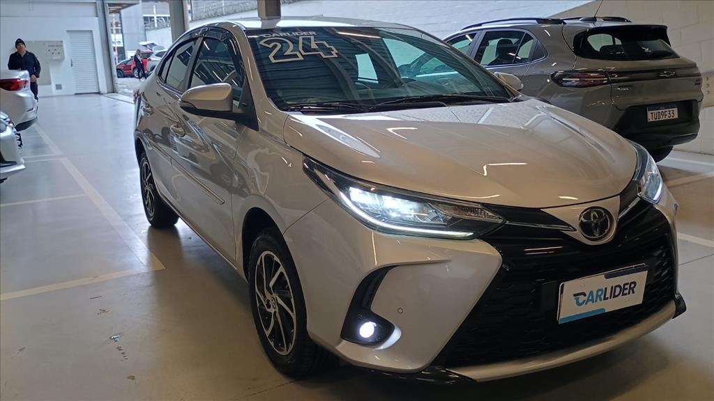 YARIS 1.5 16V FLEX SEDAN XLS MULTIDRIVE8