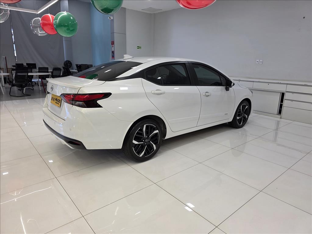 VERSA 1.6 16V FLEX EXCLUSIVE XTRONIC5