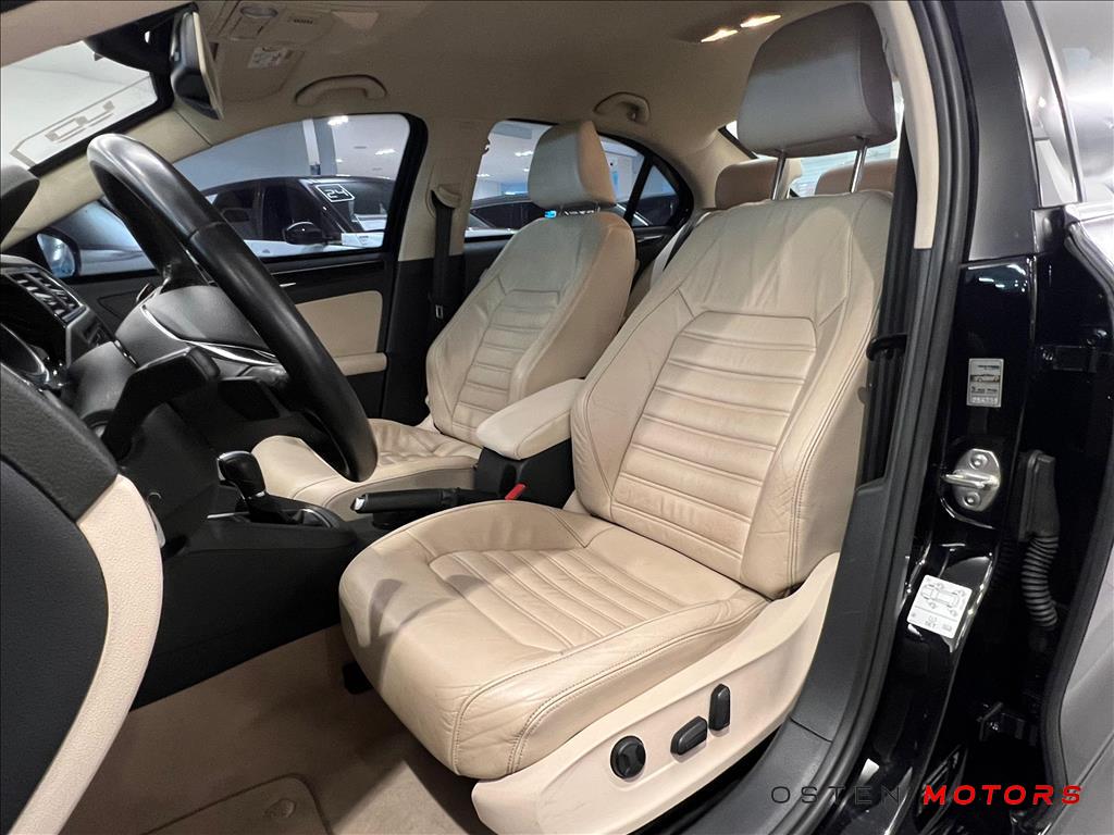 VW - Volkswagen-JETTA-2.0 TSI HIGHLINE 211CV GASOLINA 4P TIPTRONIC