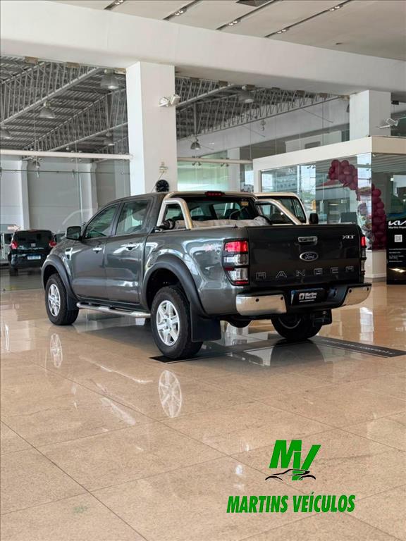 RANGER 3.2 XLT 4X4 CD 20V DIESEL 4P AUTOMÁTICO5