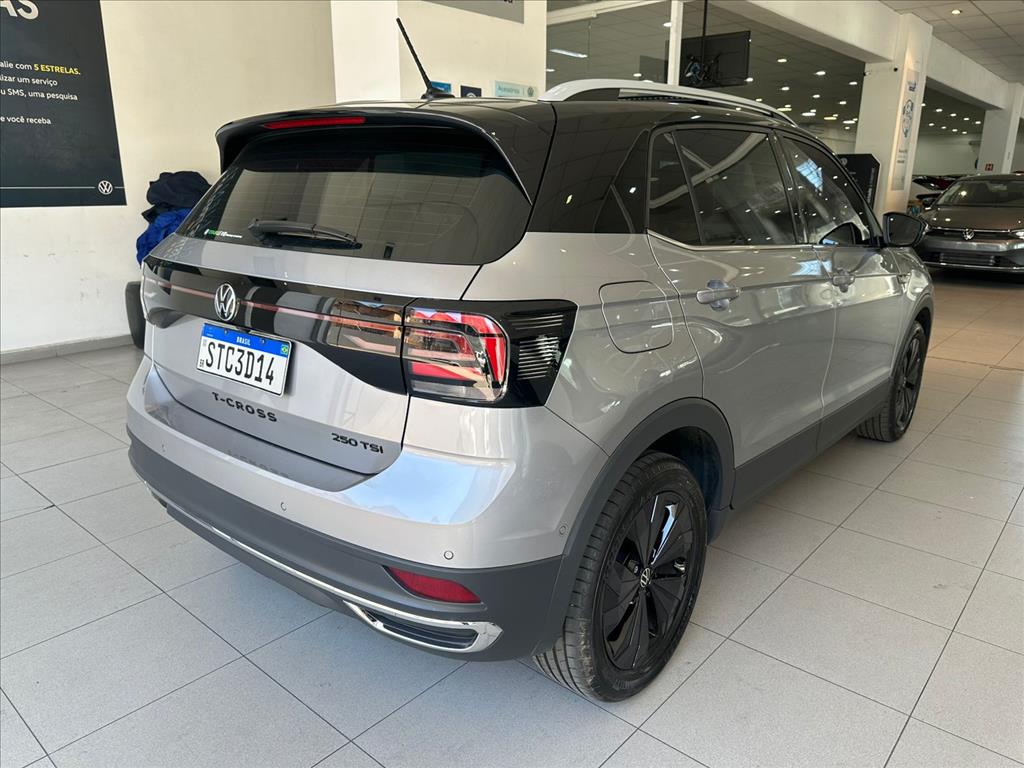 T-CROSS 1.4 250 TSI TOTAL FLEX HIGHLINE AUTOMÁTICO
