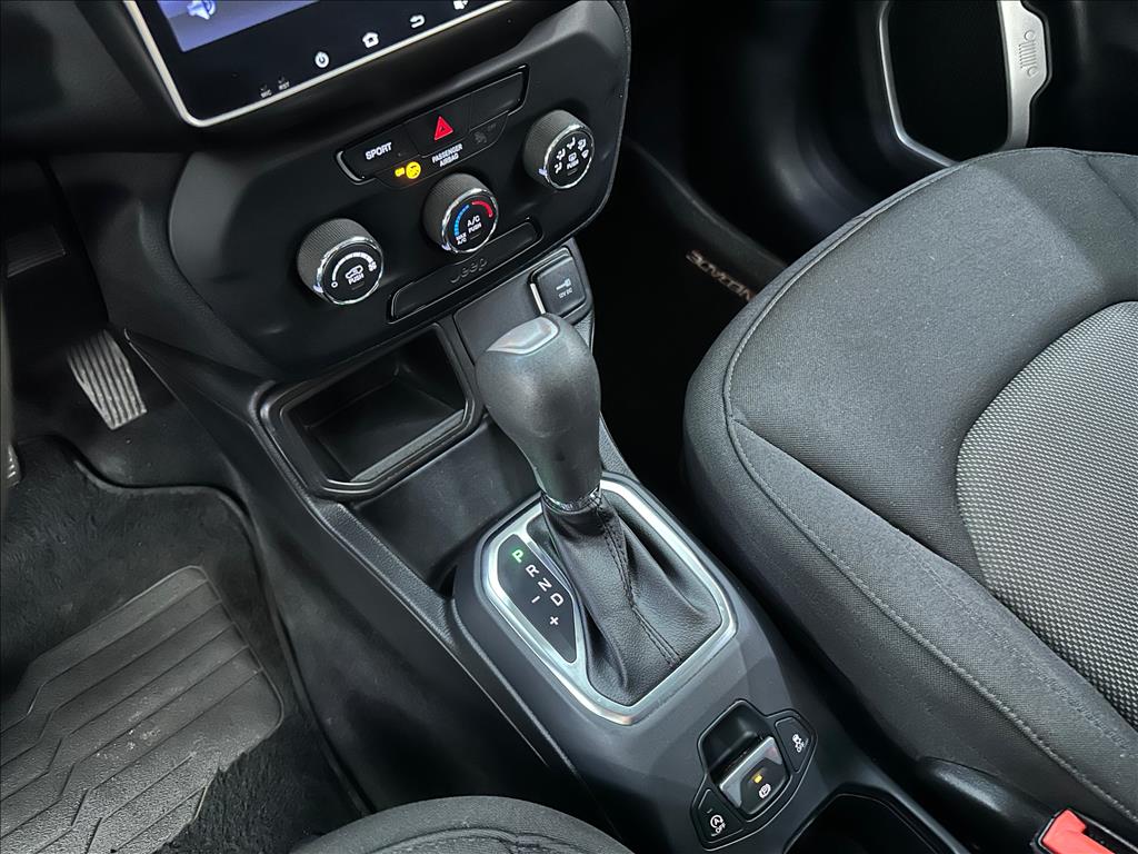 RENEGADE 1.8 16V FLEX SPORT 4P AUTOMÁTICO10