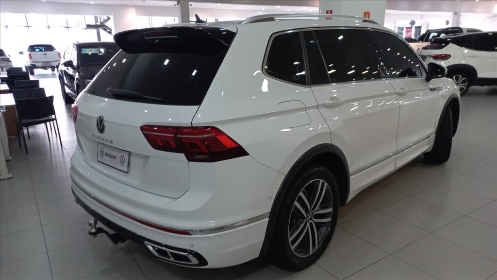 TIGUAN 2.0 300 TSI GASOLINA ALLSPACE R-LINE AUTOMÁTICO3