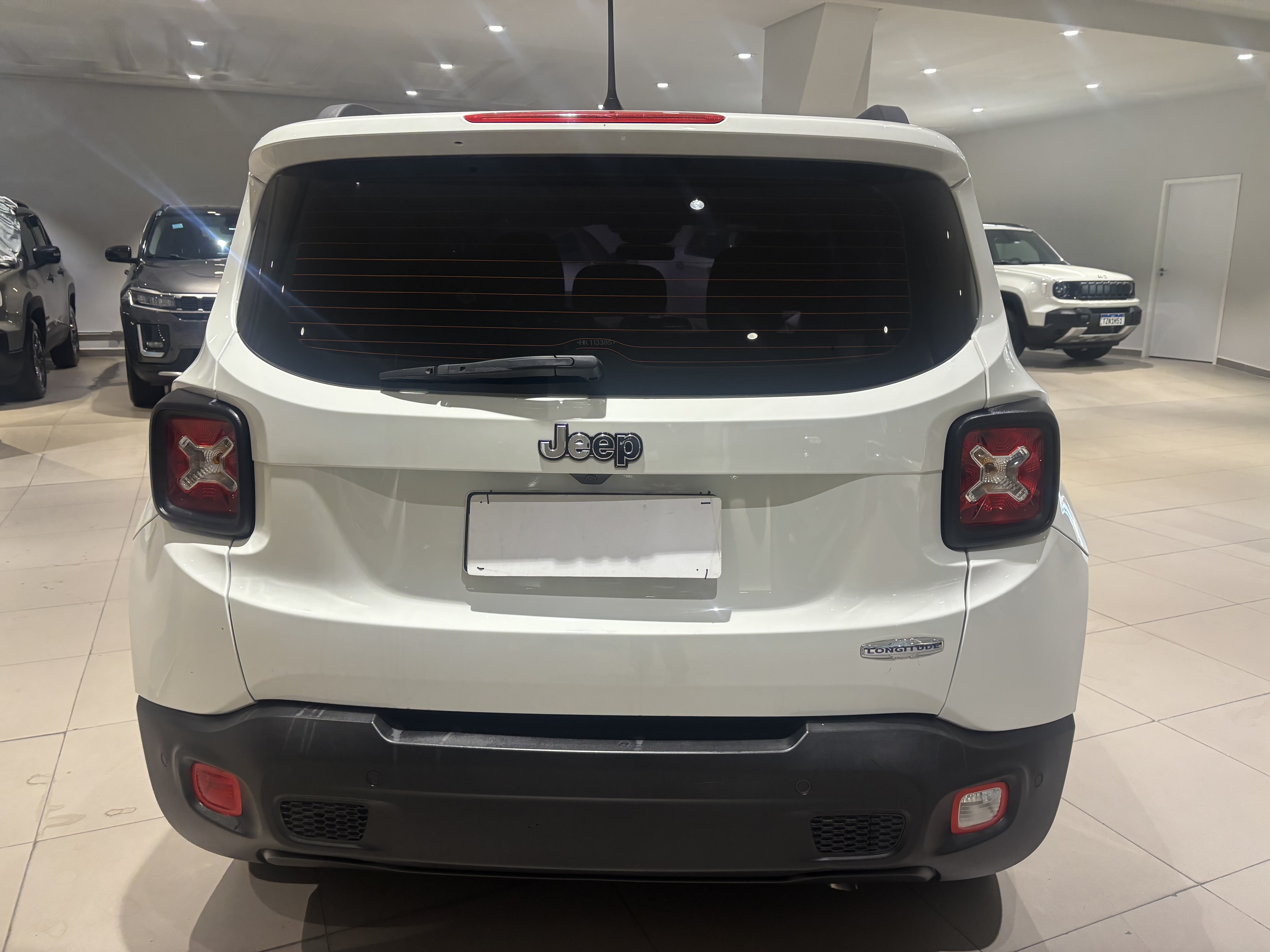 RENEGADE 1.8 16V FLEX LONGITUDE 4P AUTOMÁTICO3