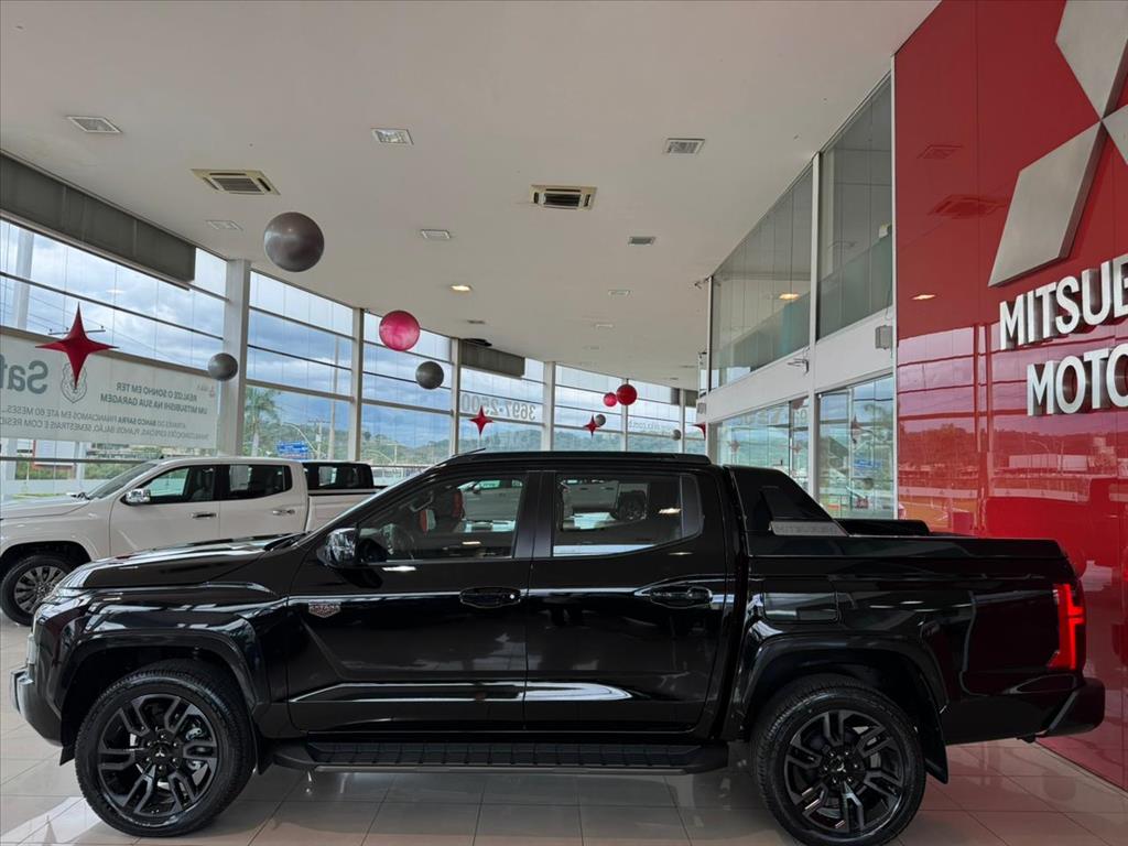 Mitsubishi-TRITON-2.4 BITURBO DIESEL CD KATANA 4X4 AUTOMÁTICO