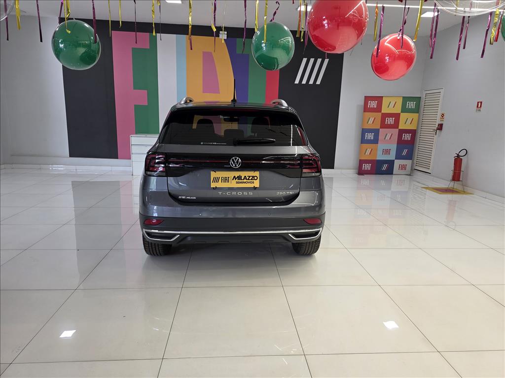 T-CROSS 1.4 250 TSI TOTAL FLEX HIGHLINE AUTOMÁTICO4
