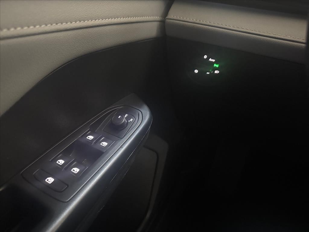 TAOS 1.4 250 TSI TOTAL FLEX COMFORTLINE AUTOMÁTICO18