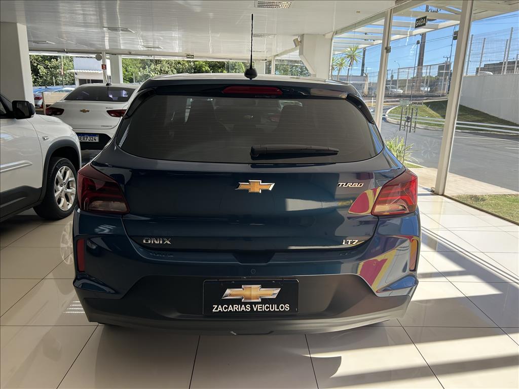 ONIX 1.0 TURBO FLEX LTZ AUTOMÁTICO3
