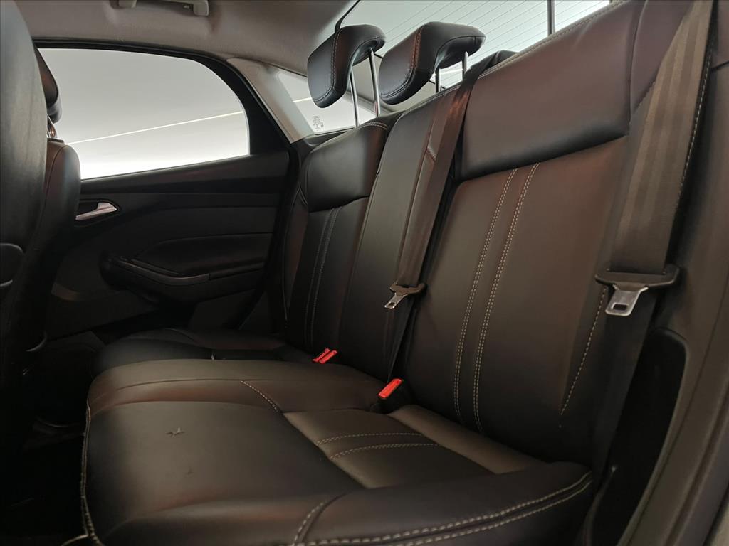 FOCUS 2.0 SE PLUS FASTBACK 16V FLEX 4P POWERSHIFT15
