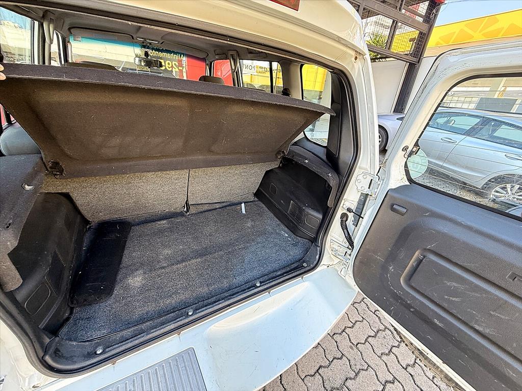 Mitsubishi Pajero Tr4 - 2.0 4X2 16V 140CV FLEX 4P AUTOMÁTICO