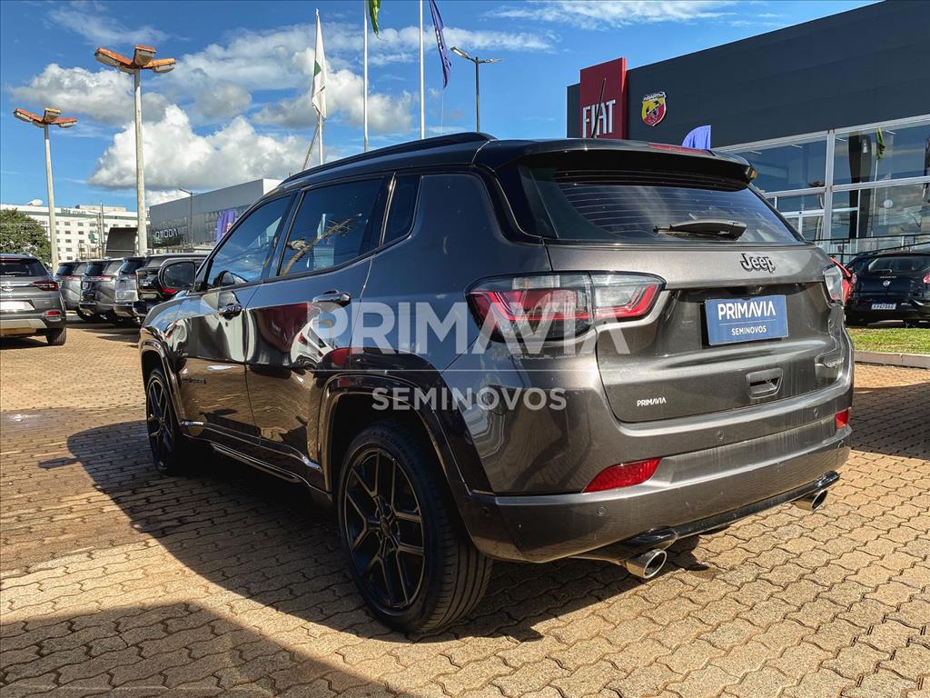 COMPASS 2.0 HURRICANE 4 TURBO GASOLINA BLACKHAWK AT96