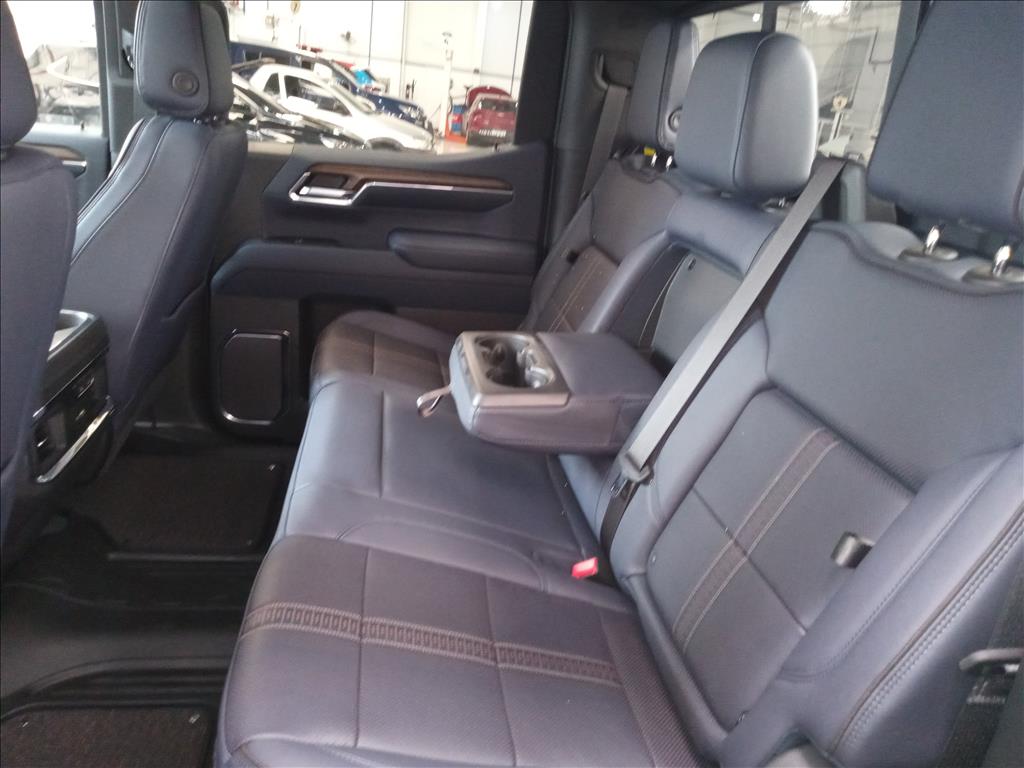 SILVERADO 5.3 V8 GASOLINA 1500 HIGH COUNTRY 4X4 AUTOMÁTICO10