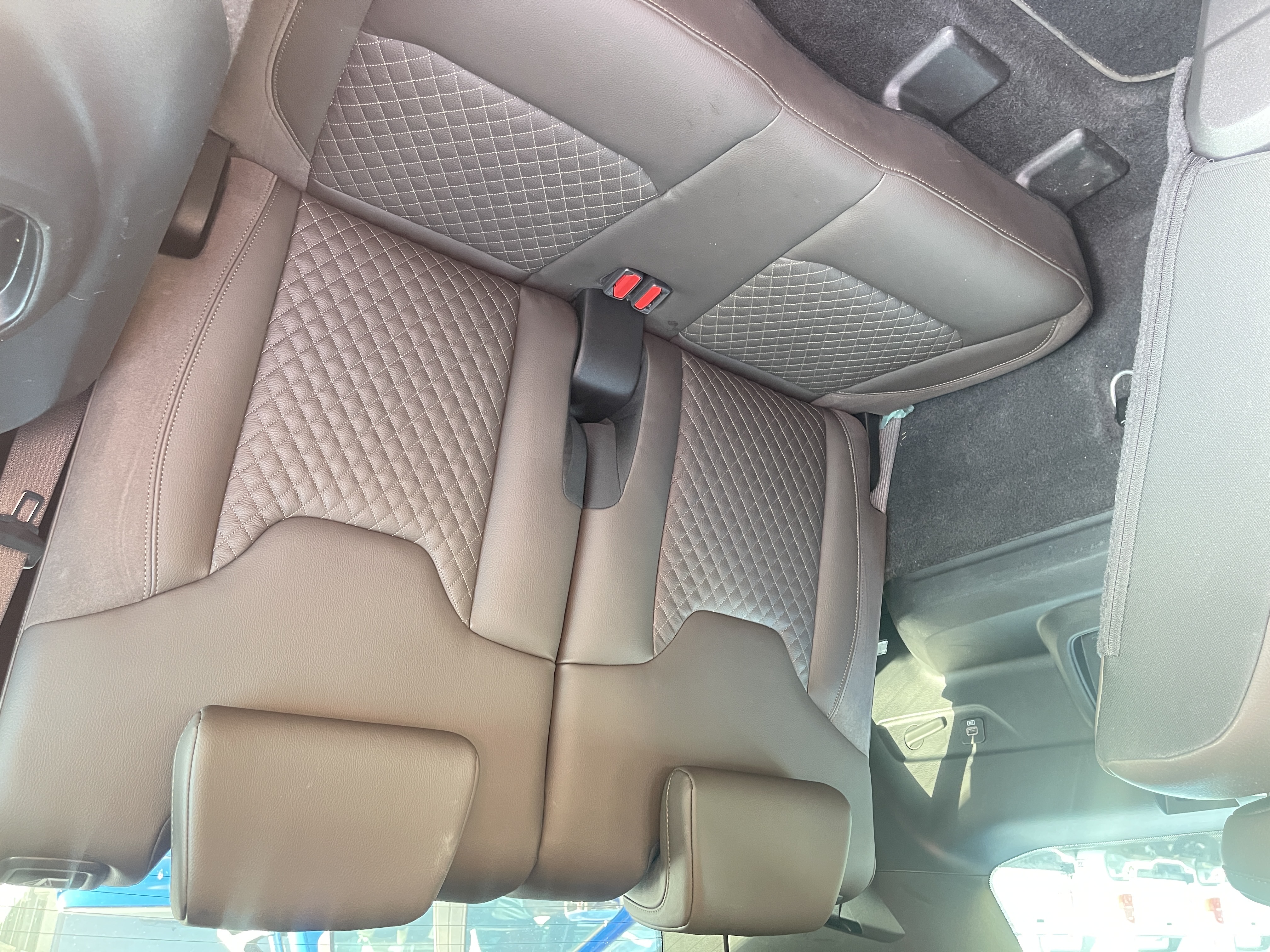 COMMANDER 1.3 T270 TURBO FLEX OVERLAND AT67