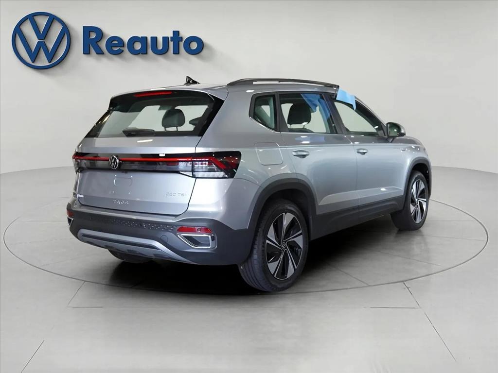 TAOS 1.4 250 TSI TOTAL FLEX COMFORTLINE AUTOMÁTICO3