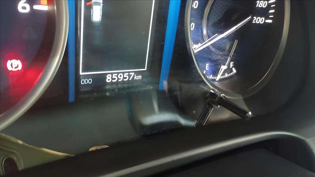 HILUX SW4 2.8 D-4D TURBO DIESEL SRX 7L 4X4 AUTOMÁTICO6