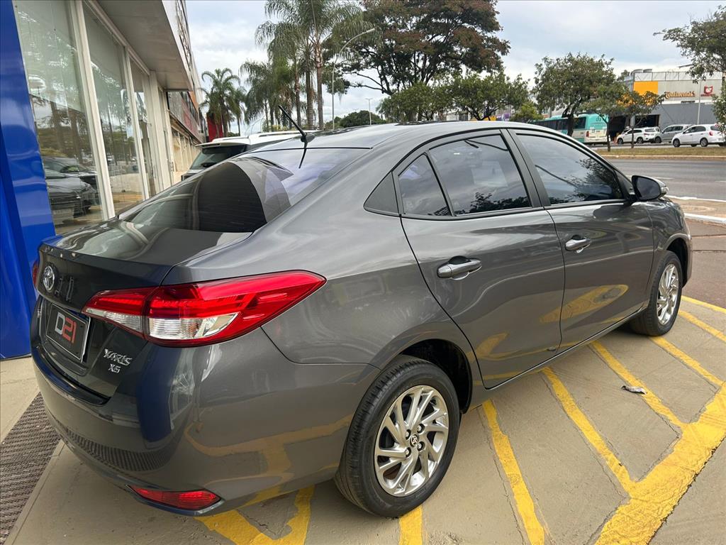 Toyota-YARIS-1.5 16V FLEX SEDAN XS CONNECT MULTIDRIVE