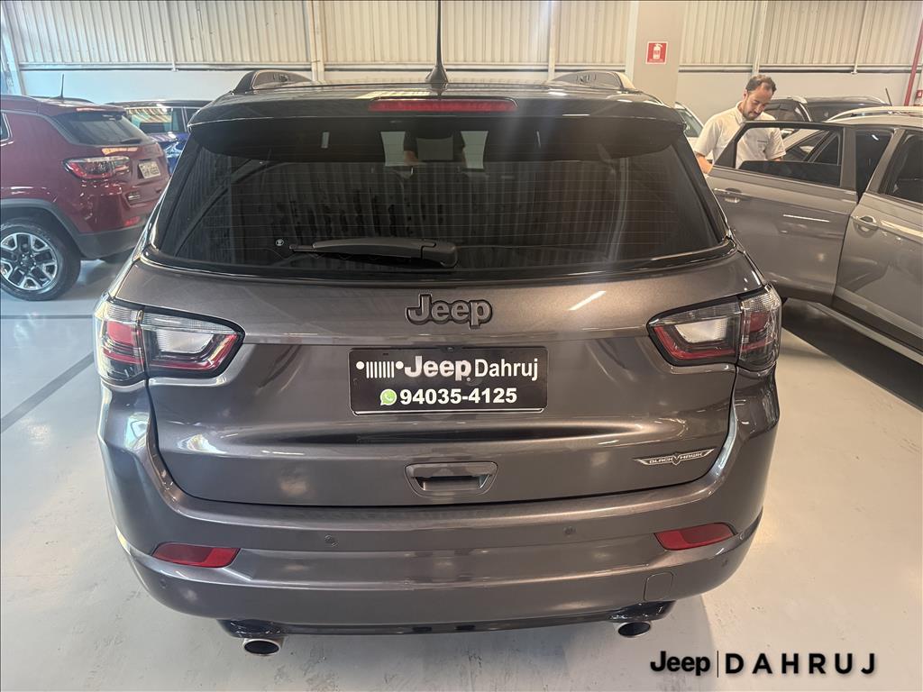 COMPASS 2.0 HURRICANE 4 TURBO GASOLINA BLACKHAWK AT92