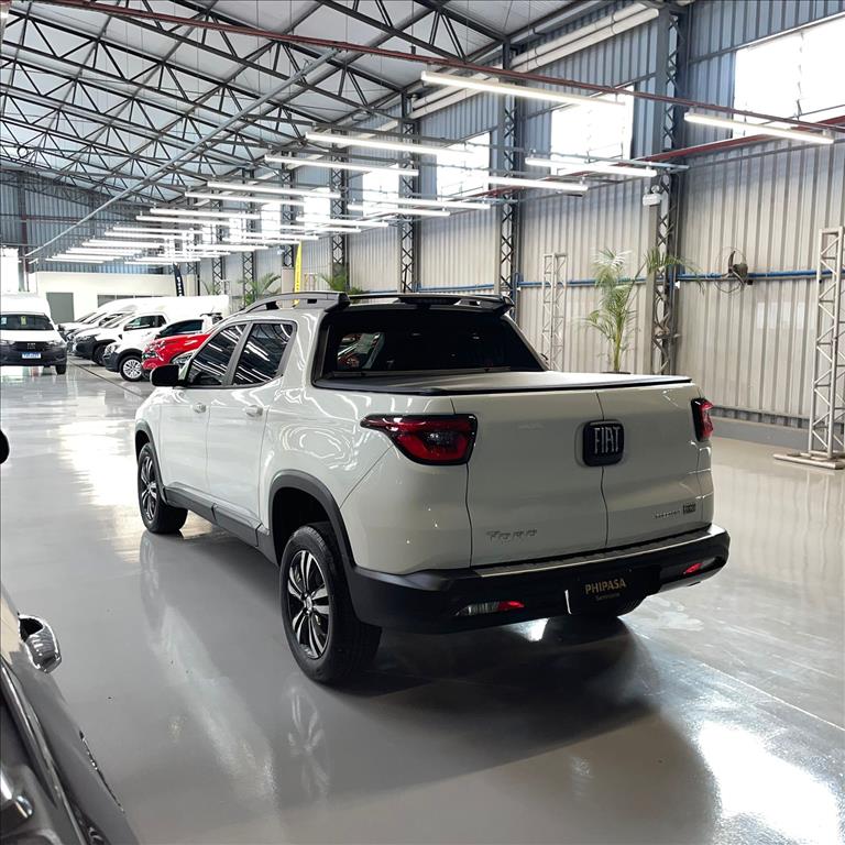 TORO 1.3 TURBO 270 FLEX FREEDOM AT63