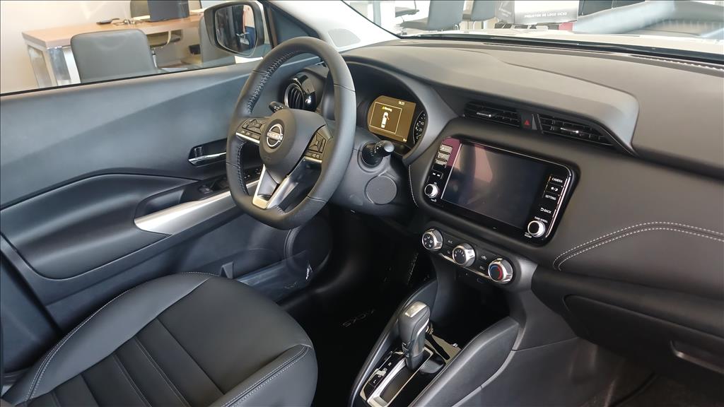 KICKS PLAY 1.6 16V FLEXSTART ADVANCE PLUS XTRONIC14