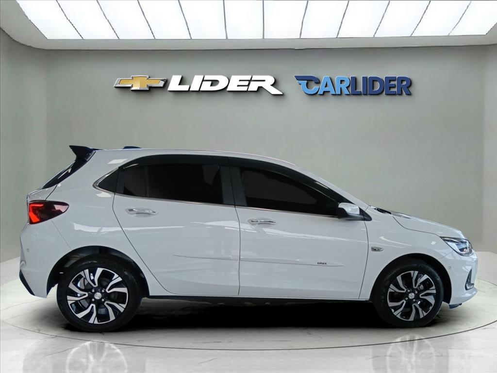 ONIX 1.0 TURBO FLEX PREMIER AUTOMÁTICO4