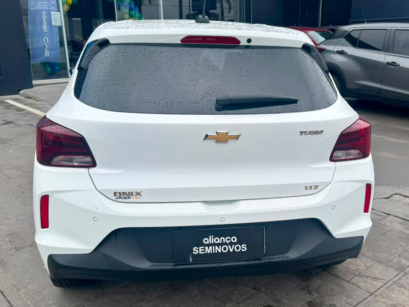 ONIX 1.0 TURBO FLEX LTZ AUTOMÁTICO4