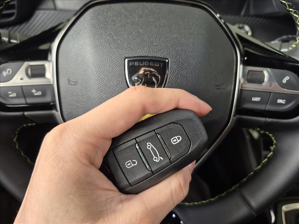 208 1.0 TURBO 200 HYBRID GT CVT15