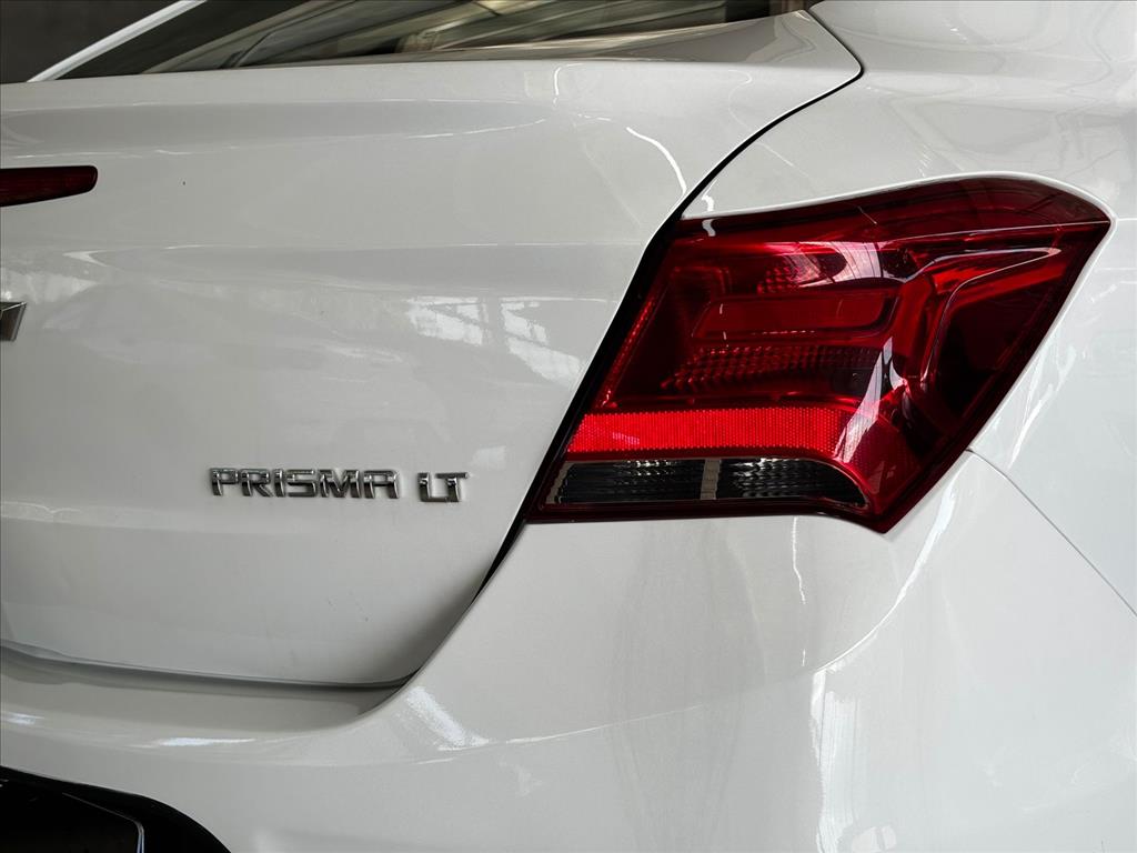 PRISMA 1.4 MPFI LT 8V FLEX 4P MANUAL PRISMA 1.4 MPFI LT 8V FLEX 4P MANUAL