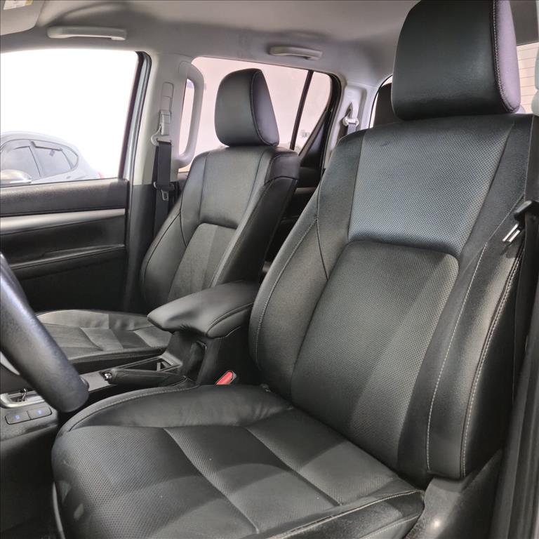 HILUX 2.8 D-4D TURBO DIESEL CD SRX 4X4 AUTOMÁTICO12