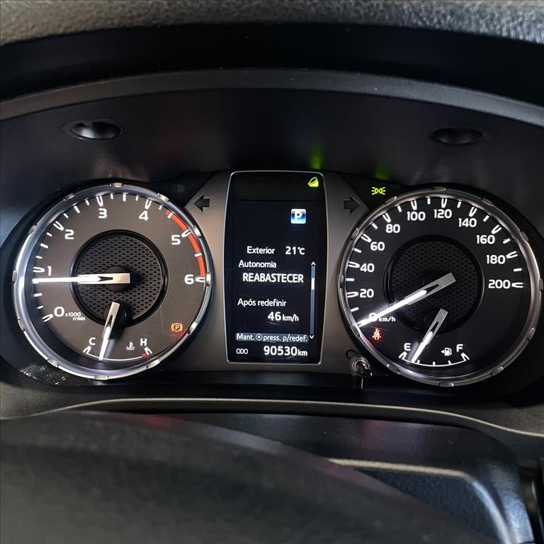 HILUX 2.8 D-4D TURBO DIESEL CD SRX 4X4 AUTOMÁTICO9