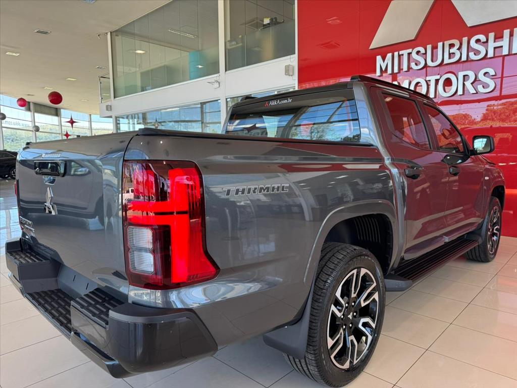 Mitsubishi-TRITON-2.4 BITURBO DIESEL CD TARMAC 4X2 AUTOMÁTICO