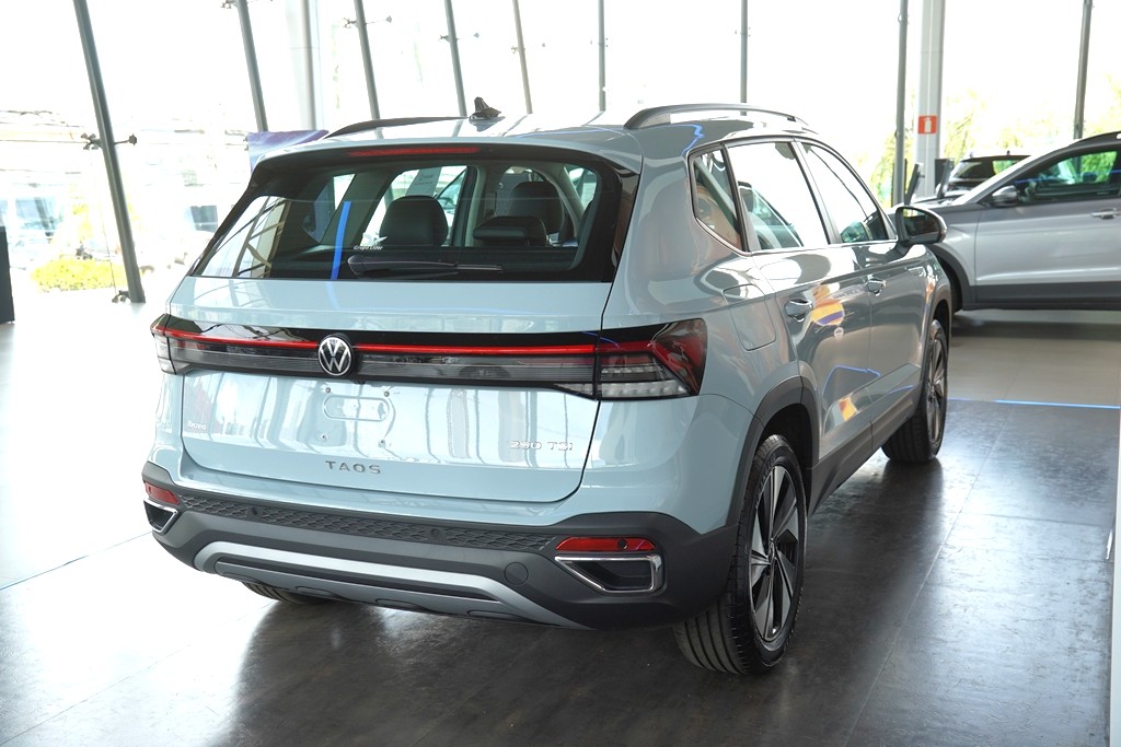 TAOS 1.4 250 TSI TOTAL FLEX COMFORTLINE AUTOMÁTICO3