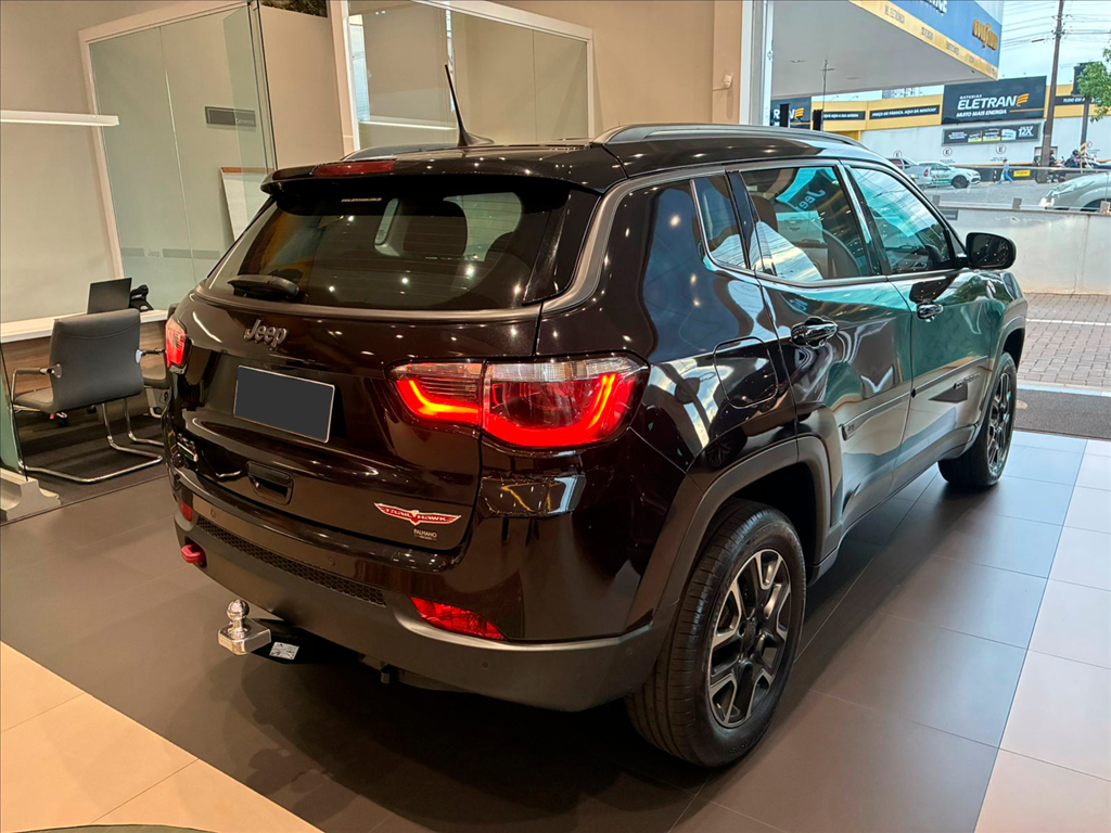 COMPASS 2.0 16V DIESEL TRAILHAWK 4X4 AUTOMÁTICO